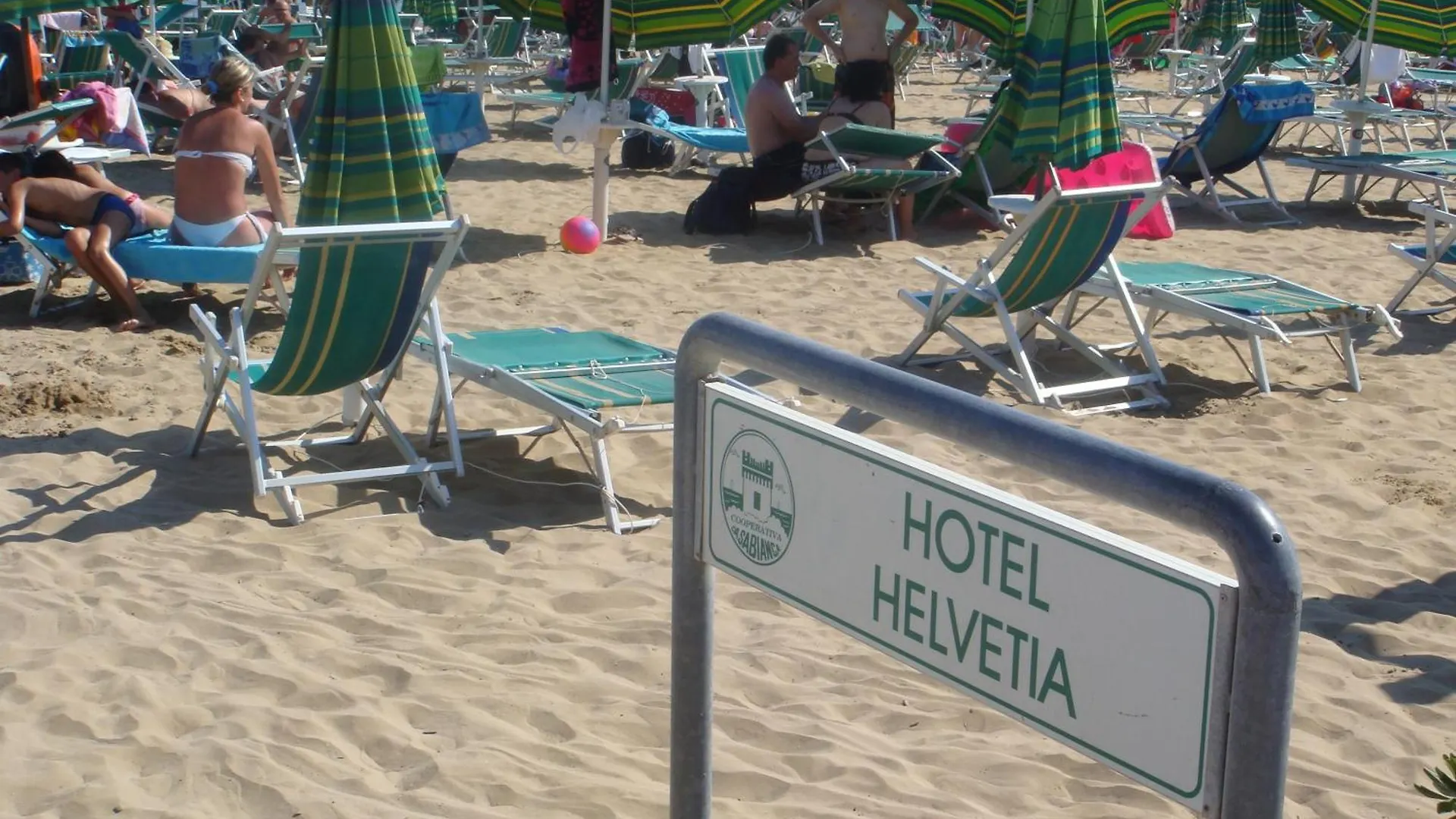 Hotel Helvetia ليدو دي يسولو