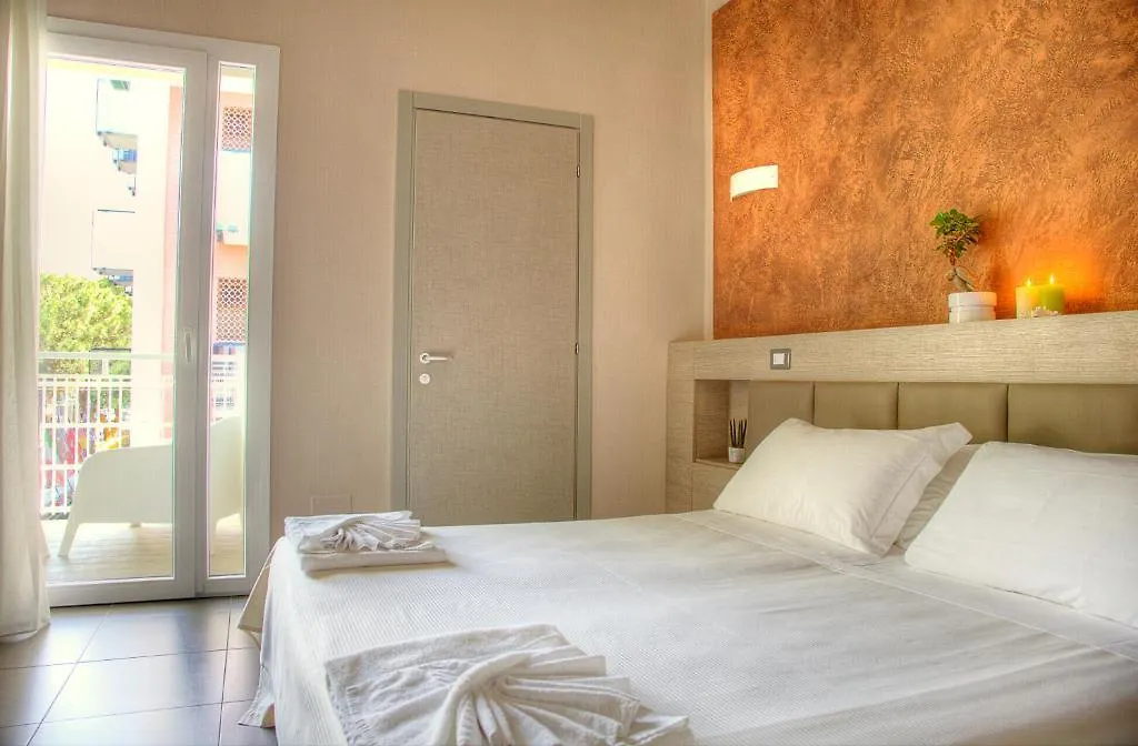 Hotel Helvetia ليدو دي يسولو